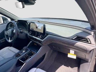 2026 Lexus TX — photo 15 view