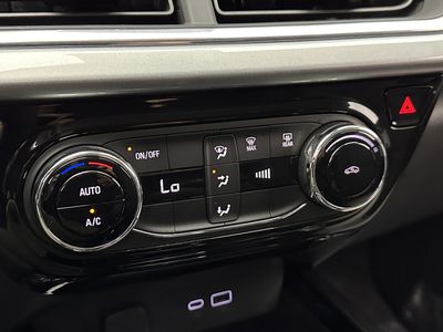 2025 Chevrolet Trax - Photo 15