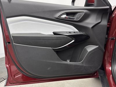 2025 Chevrolet Trax - Photo 10