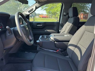 2024 Chevrolet Silverado 1500 — photo 9 view