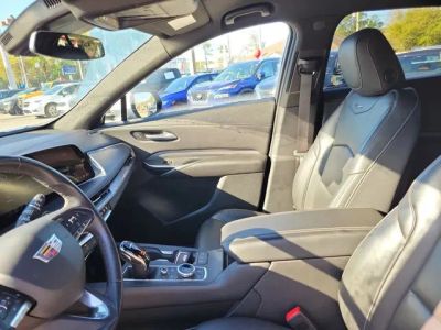 2024 Cadillac XT4 — photo 15 view