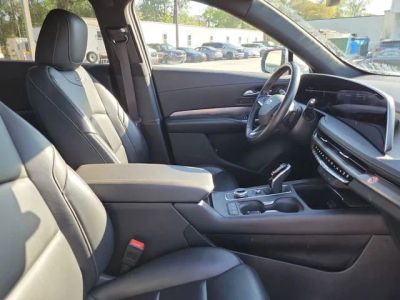 2024 Cadillac XT4 — photo 36 view