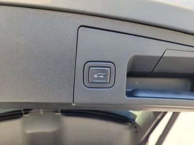 2024 Cadillac XT4 — photo 11 view