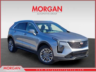 2024 Cadillac XT4 Premium Luxury in Silver — front three-quarter view