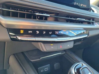 2024 Cadillac XT4 — photo 24 view