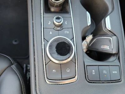 2024 Cadillac XT4 — photo 25 view