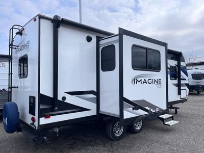 2022 Grand Design Imagine XLS - Photo 4