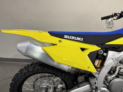 2026 Suzuki RM-Z450 - Photo 11