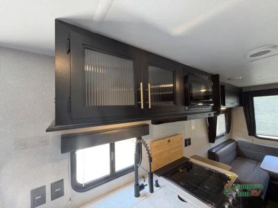 2021 Forest River RV Cherokee Grey Wolf — photo 15 view