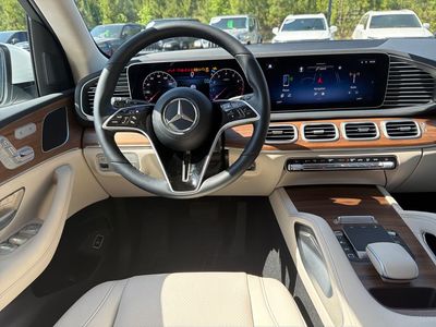 2026 Mercedes-Benz GLE - Photo 2