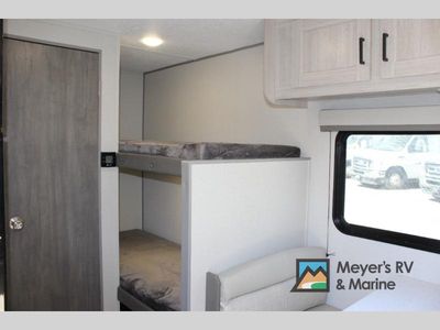 2026 Coachmen RV Catalina Summit Series 7 - Photo 13