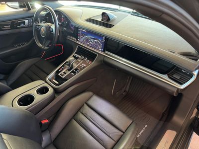 2023 Porsche Panamera - Photo 23