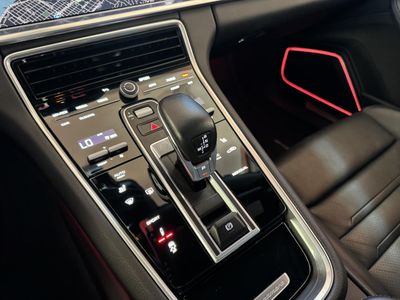 2023 Porsche Panamera - Photo 19