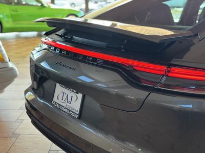 2023 Porsche Panamera - Photo 31