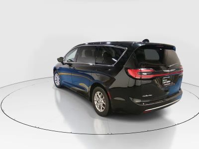 2024 Chrysler Pacifica - Photo 5