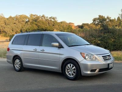 2010 Honda Odyssey — interior view