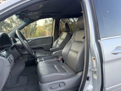 2010 Honda Odyssey — photo 18 view