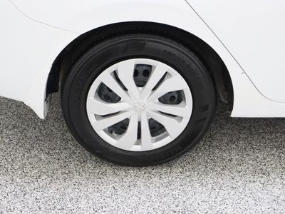 2025 Nissan Versa FWD - Photo 6