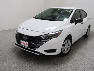 2025 Nissan Versa FWD - Photo 2