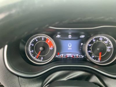 2019 Jeep Cherokee — photo 10 view