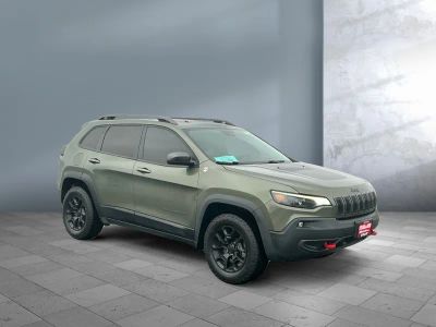 2019 Jeep Cherokee — photo 8 view