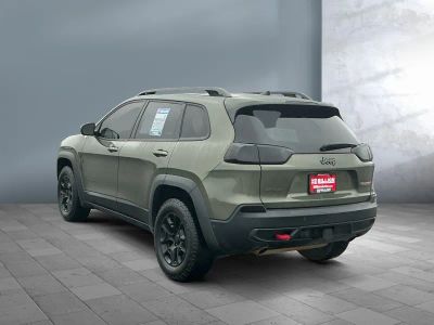 2019 Jeep Cherokee — interior view