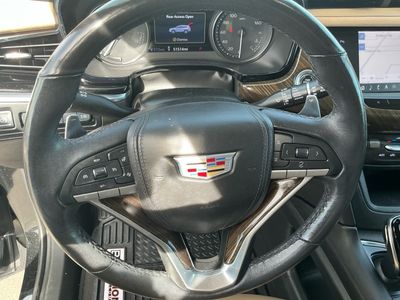2021 Cadillac XT6 — photo 13 view