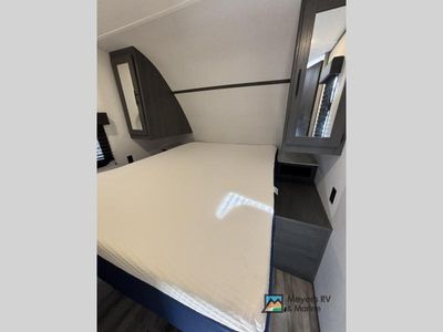 2024 Dutchmen RV Aspen Trail — photo 13 view