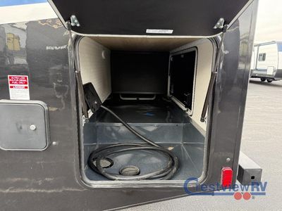 2026 Coachmen RV Entourage - Photo 41