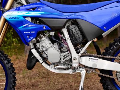 2027 Yamaha YZ125X — photo 10 view
