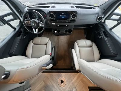 2025 Thor Motor Coach TIBURON — side profile view