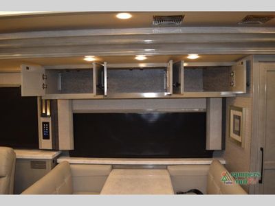 2020 Tiffin Motorhomes Allegro Bus — photo 41 view