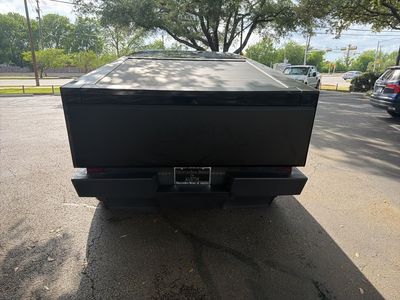 2024 Tesla Cybertruck - Photo 6