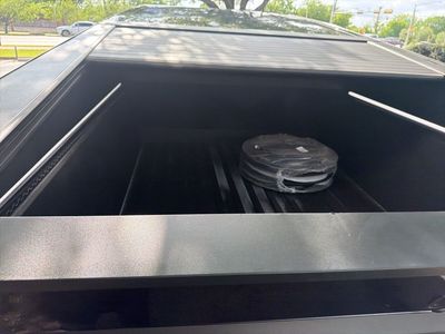 2024 Tesla Cybertruck - Photo 21