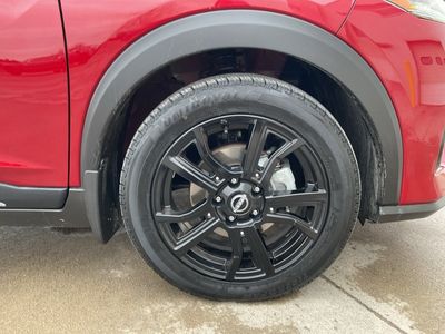2024 Nissan Kicks — photo 16 view