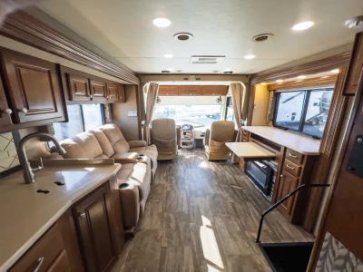 2015 Thor Motor Coach PALAZZO — interior view