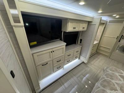 2026 Tiffin Motorhomes Phaeton - Photo 15