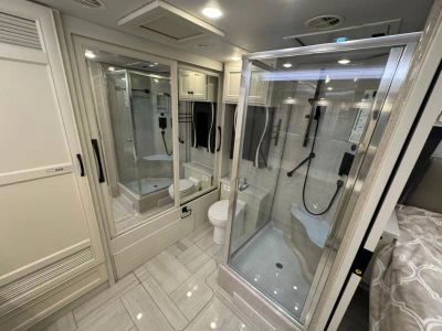 2026 Tiffin Motorhomes Phaeton - Photo 13