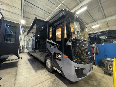2026 Tiffin Motorhomes Phaeton - Photo 2