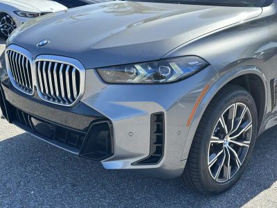2025 BMW X5 — photo 9 view