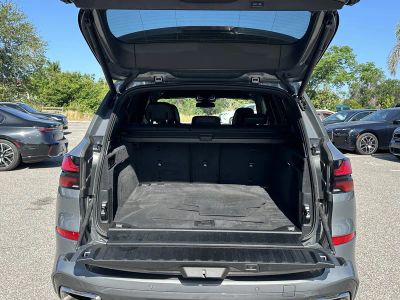 2025 BMW X5 — photo 11 view