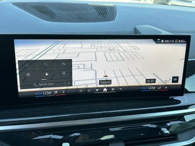 2025 BMW X5 — photo 31 view