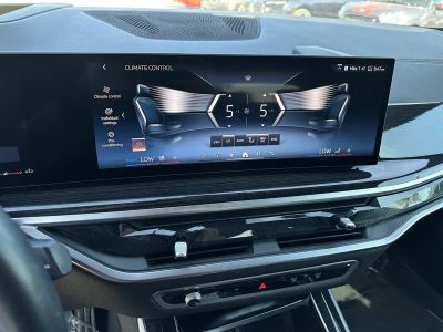 2025 BMW X5 — photo 28 view