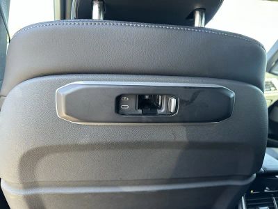 2025 BMW X5 — photo 18 view