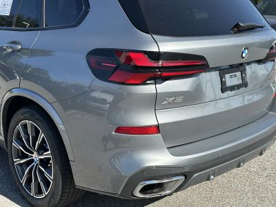 2025 BMW X5 — photo 10 view