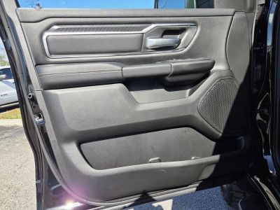 2026 Ram 1500 — photo 17 view