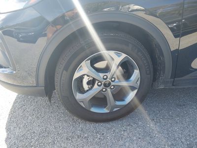 2025 Ford Escape — photo 10 view