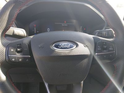 2025 Ford Escape — photo 12 view