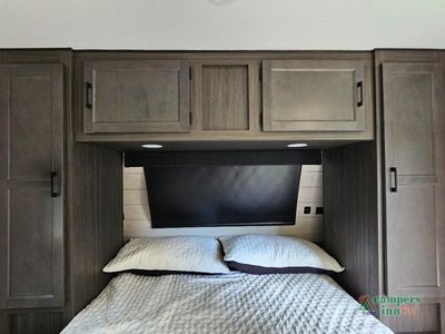 2026 Venture RV SportTrek - Photo 42