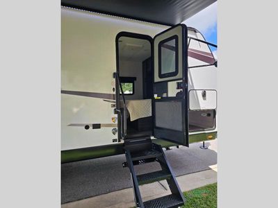 2026 Venture RV SportTrek - Photo 7
